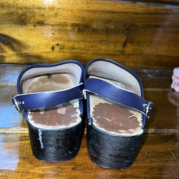 Hanna Andersson Navy Blue Leather Wooden Swedish Clogs- 7 - Picture 4 of 7